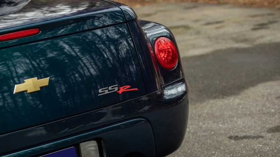 2005 Chevrolet SSR - Image 6 of 21