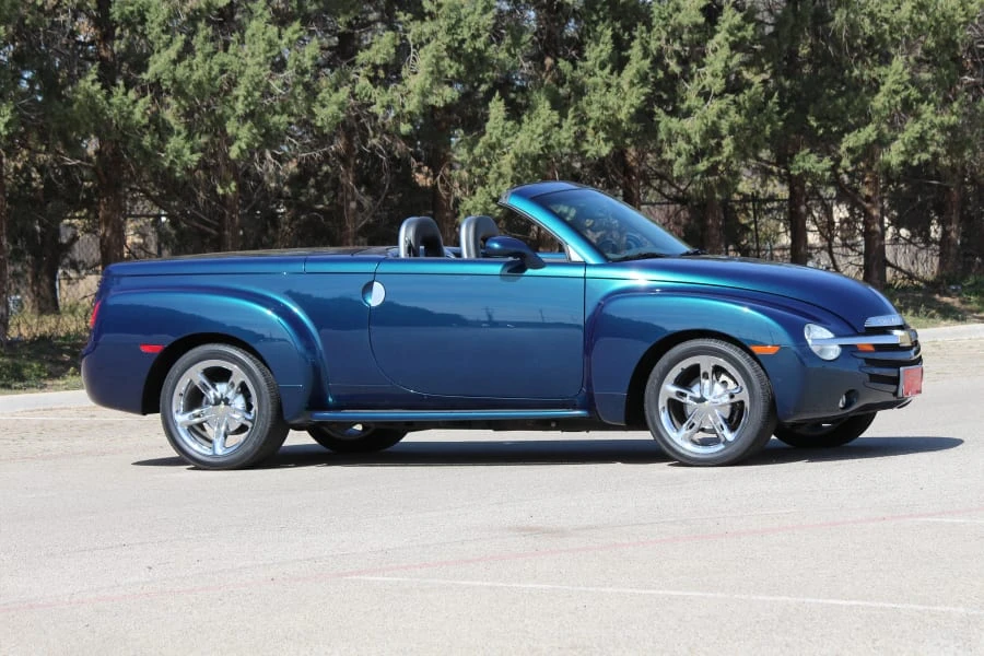 2005 Chevrolet SSR - Image 24 of 31