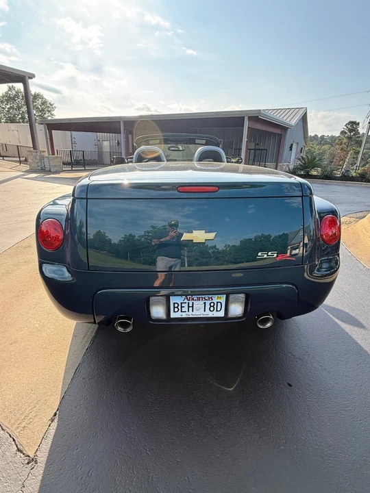 2005 Chevrolet SSR - Image 12 of 16