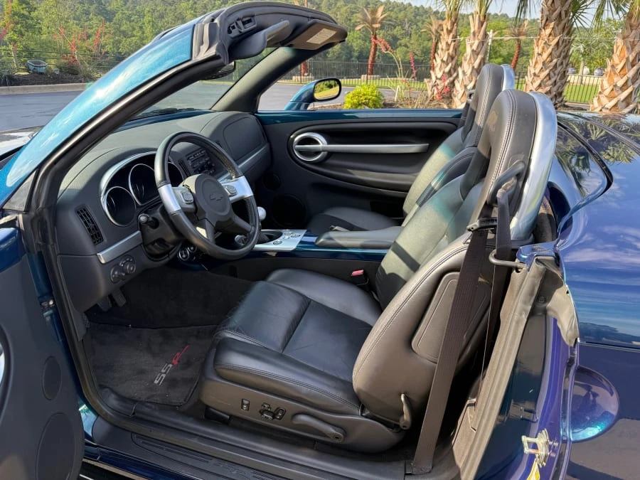 2005 Chevrolet SSR - Image 7 of 16