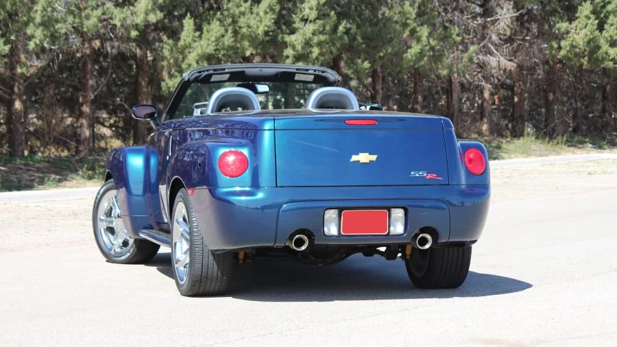 2005 Chevrolet SSR - Image 30 of 31
