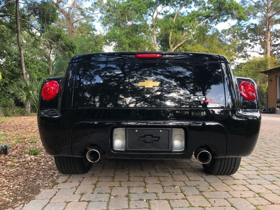2005 Chevrolet SSR - Image 9 of 11