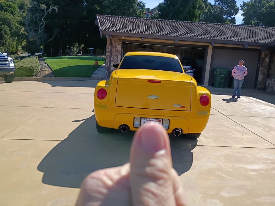 2005 Chevrolet SSR - Image 4 of 22