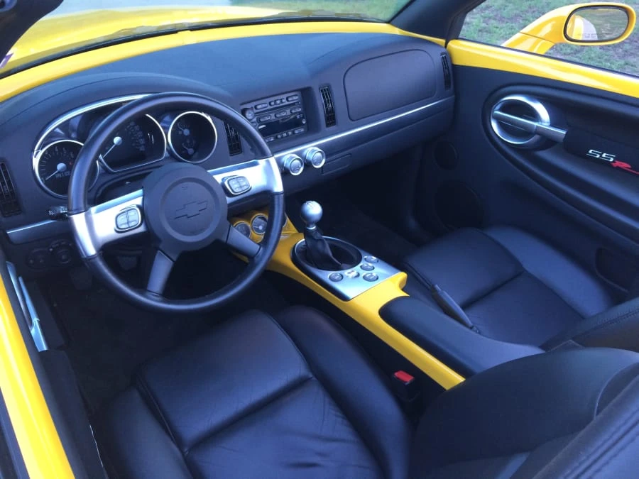 2005 Chevrolet SSR - Image 3 of 6