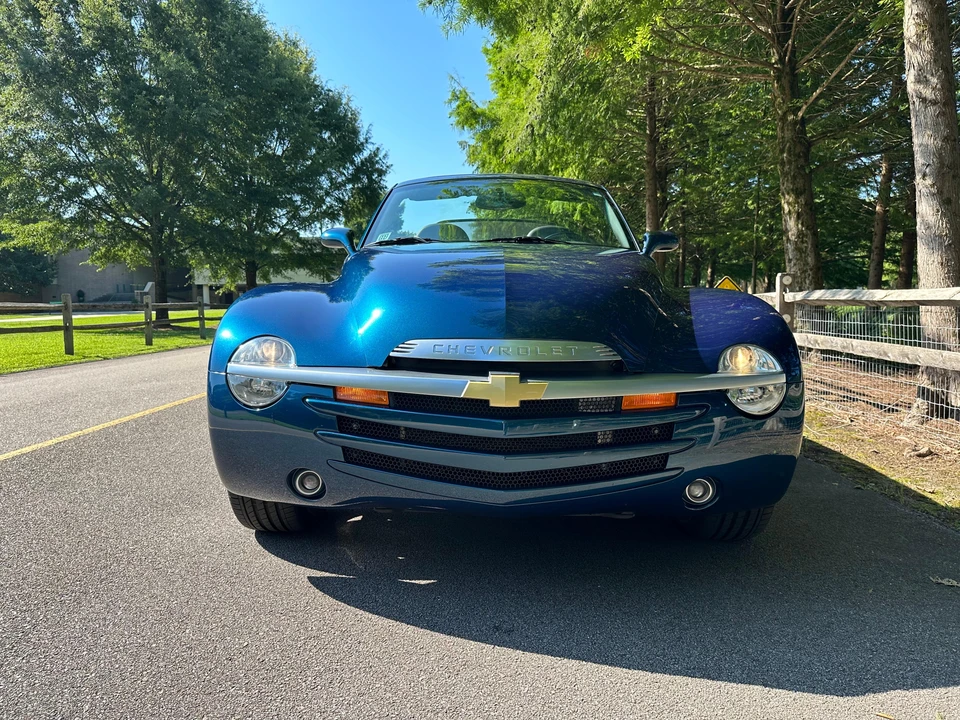 2005 Chevrolet SSR - Image 6 of 31