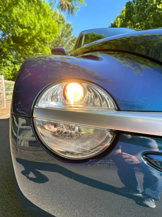 2005 Chevrolet SSR - Image 30 of 31