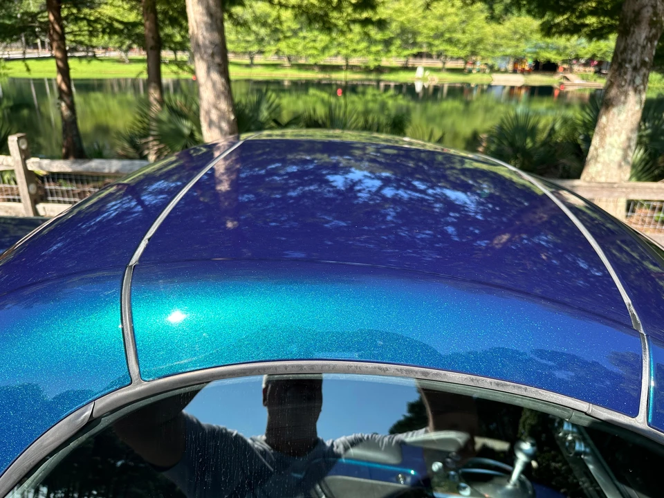 2005 Chevrolet SSR - Image 29 of 31