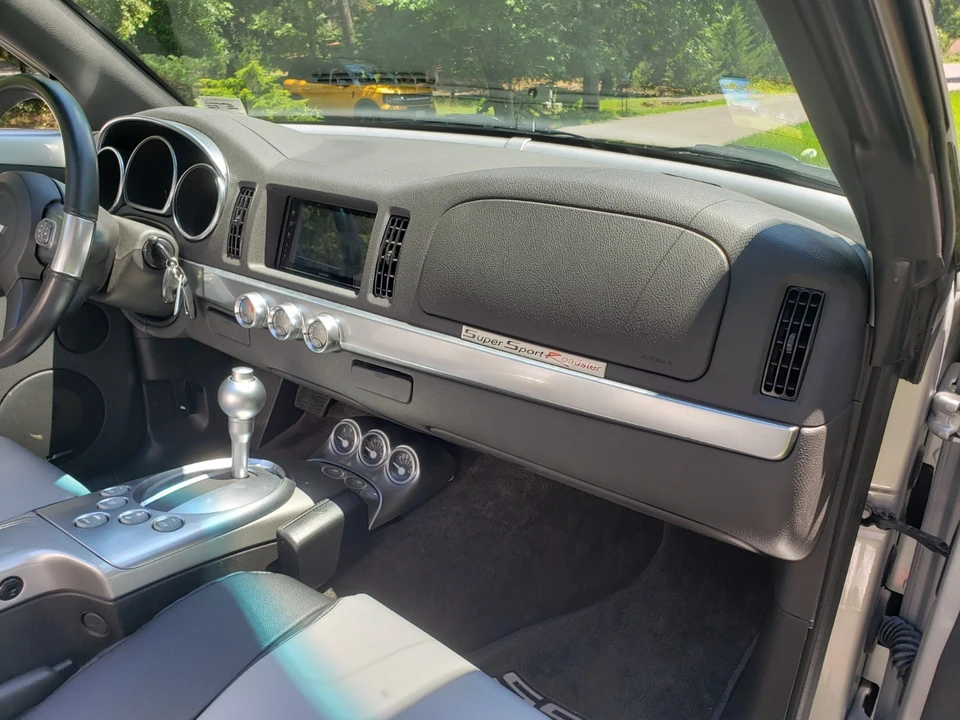 2005 Chevrolet SSR - Image 21 of 31