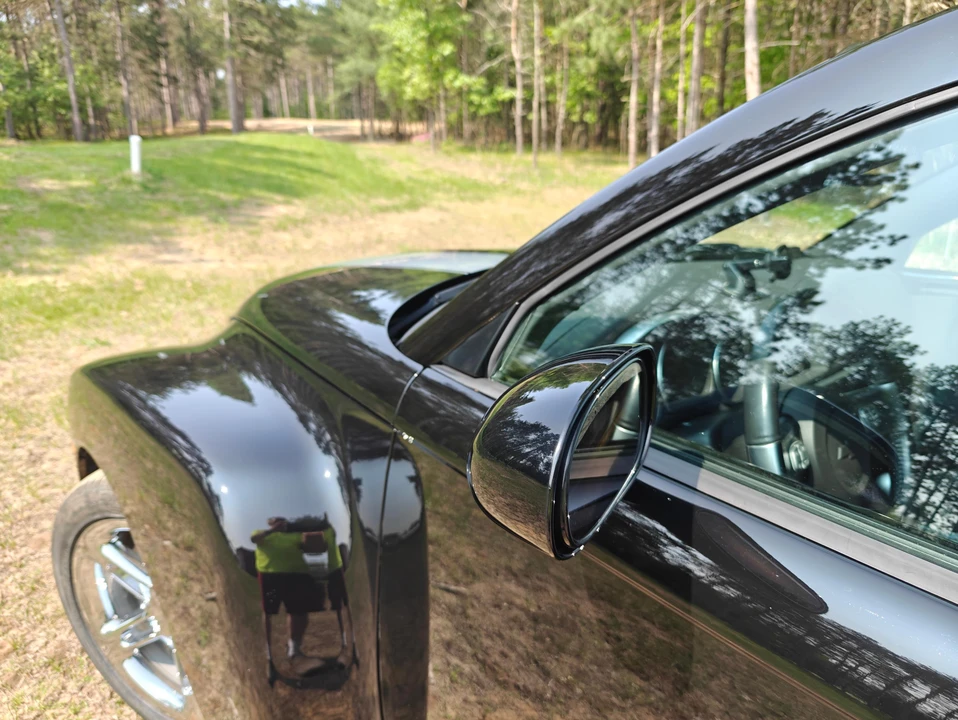 2005 Chevrolet SSR - Image 23 of 31