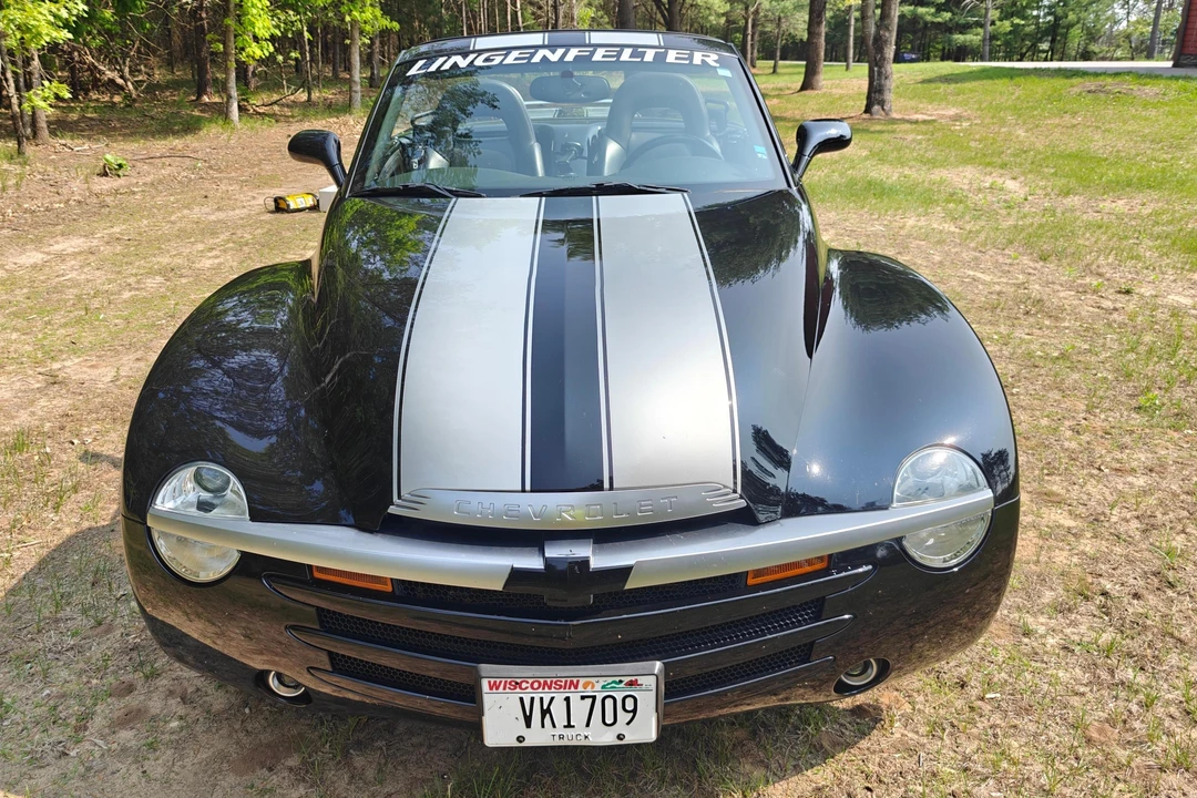 2005 Chevrolet SSR - Image 2 of 31