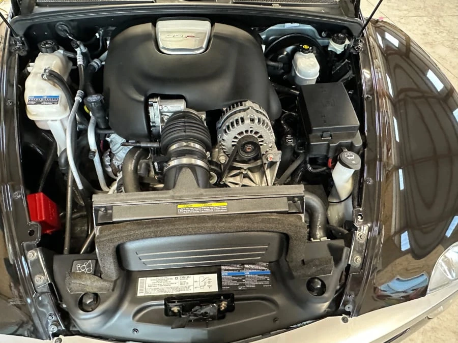 2005 Chevrolet SSR - Image 10 of 11