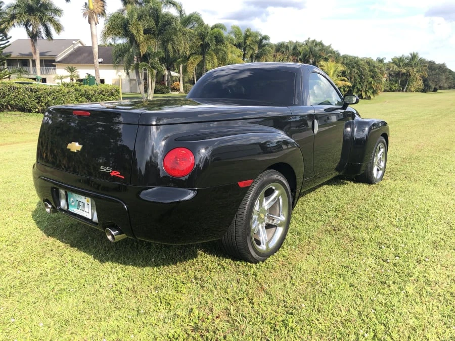 2005 Chevrolet SSR - Image 10 of 12