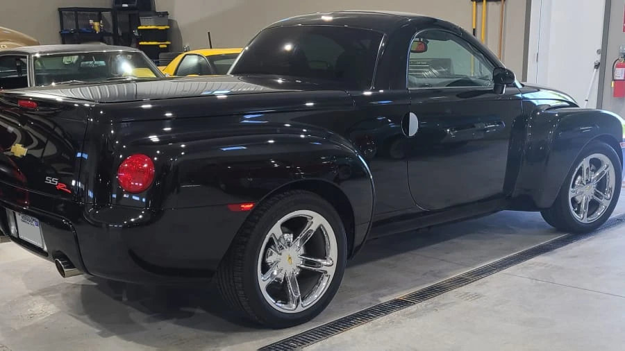 2005 Chevrolet SSR - Image 5 of 8