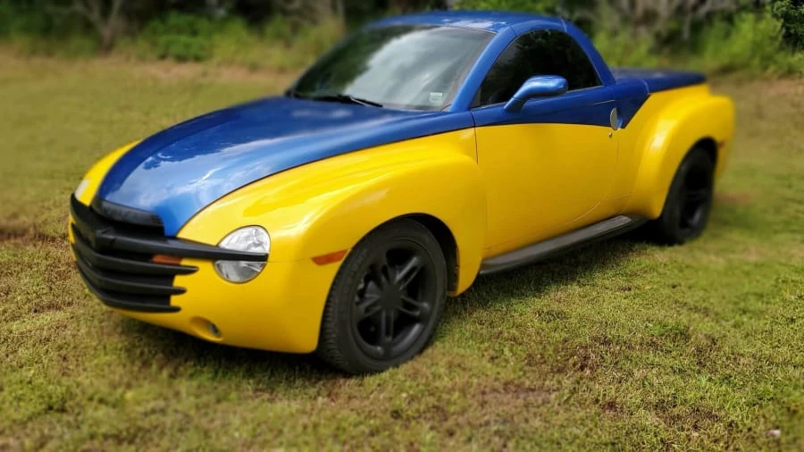 2005 Chevrolet SSR - Image 2 of 6