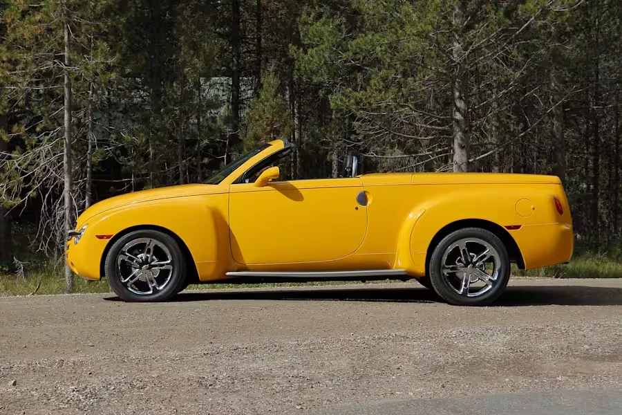 2005 Chevrolet SSR - Image 7 of 27