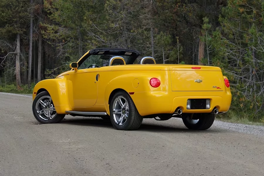 2005 Chevrolet SSR - Image 8 of 27