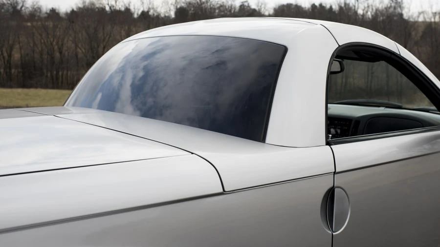2005 Chevrolet SSR - Image 10 of 12