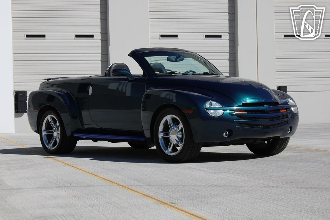 2005 Chevrolet SSR - Image 5 of 12