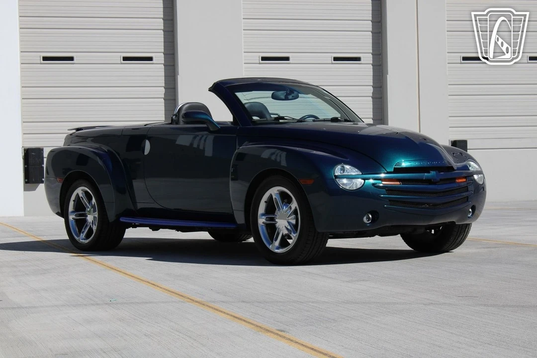 2005 Chevrolet SSR - Image 5 of 31