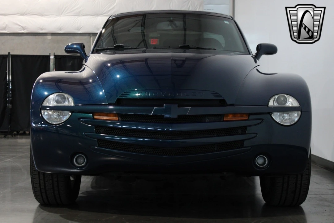2005 Chevrolet SSR - Image 16 of 21