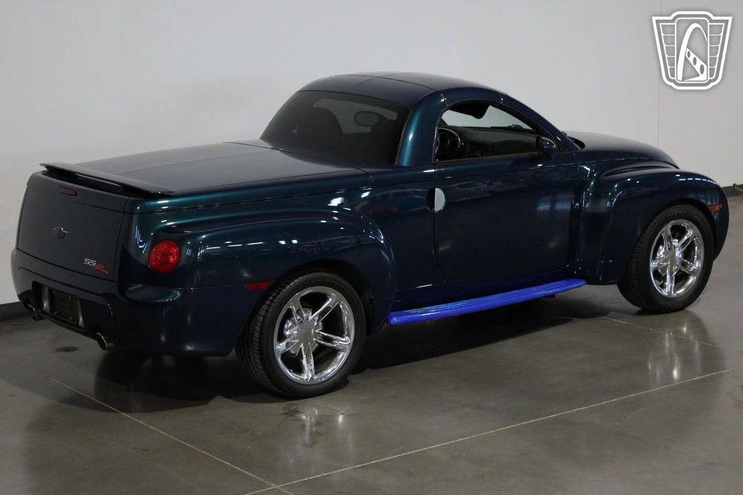 2005 Chevrolet SSR - Image 10 of 31