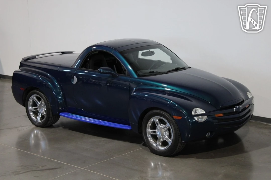 2005 Chevrolet SSR - Image 9 of 12