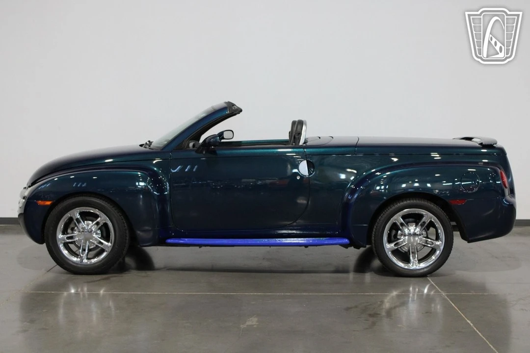 2005 Chevrolet SSR - Image 24 of 31