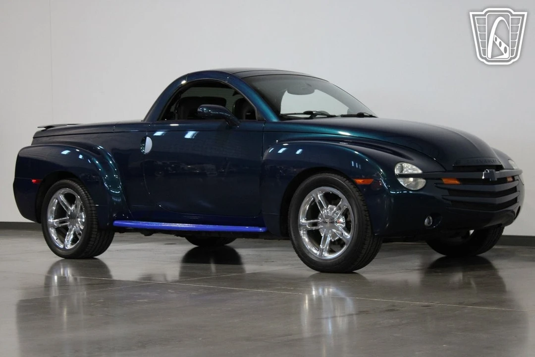 2005 Chevrolet SSR - Image 16 of 31