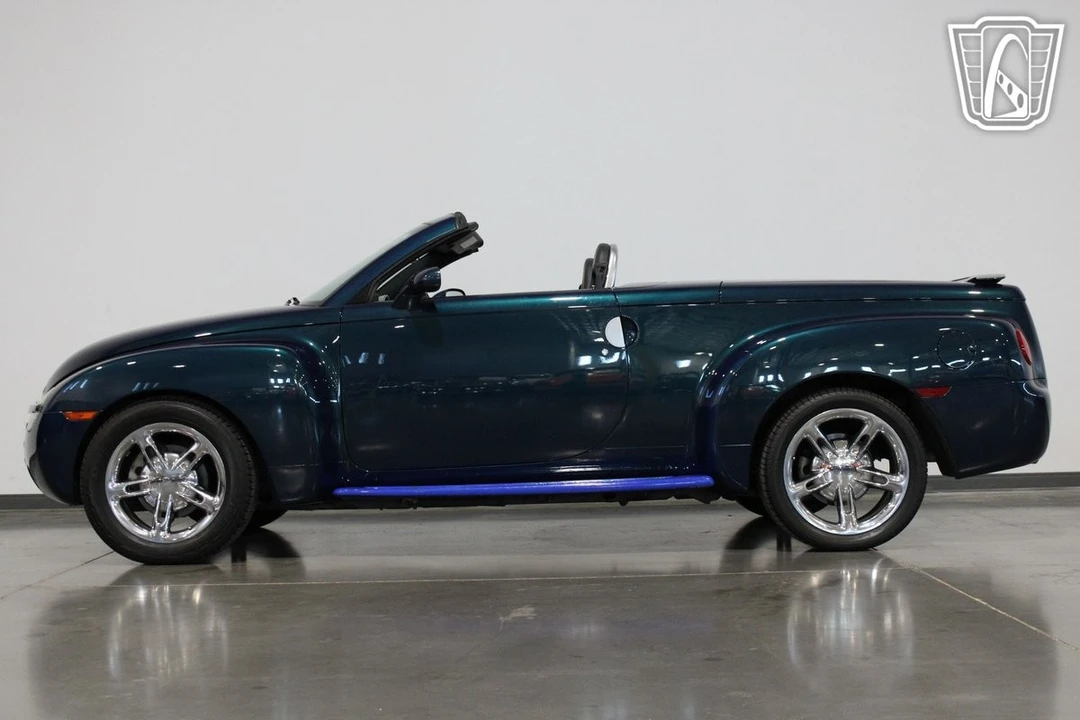 2005 Chevrolet SSR - Image 28 of 31