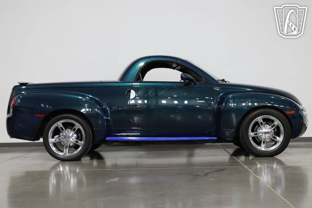 2005 Chevrolet SSR - Image 17 of 31