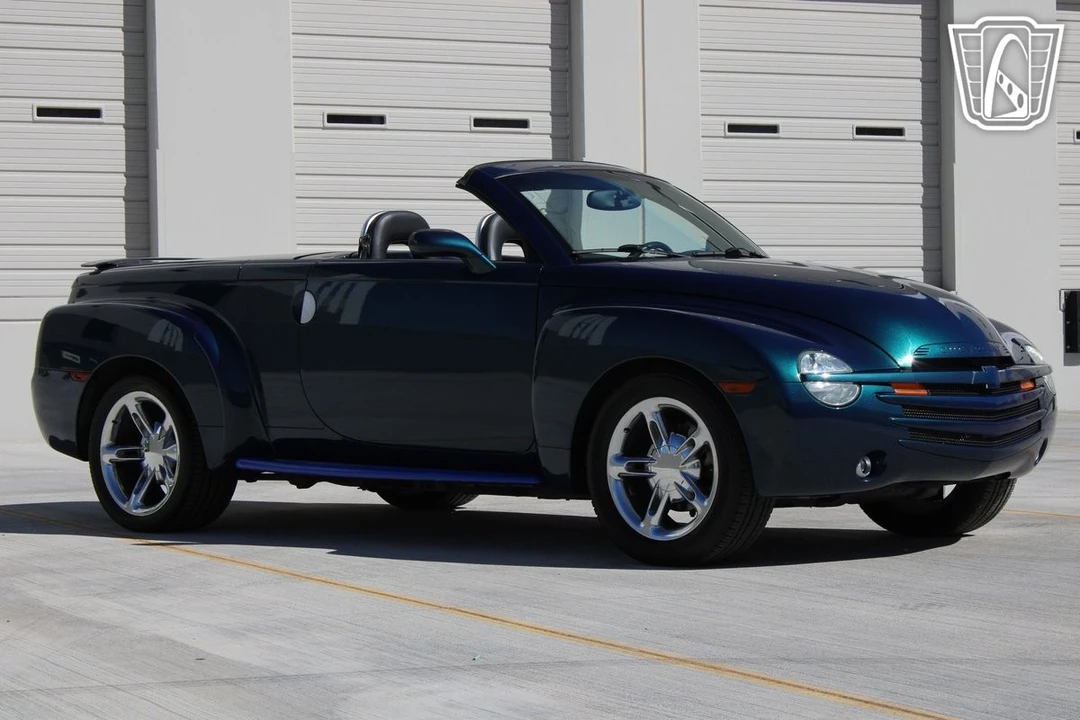 2005 Chevrolet SSR - Image 6 of 31