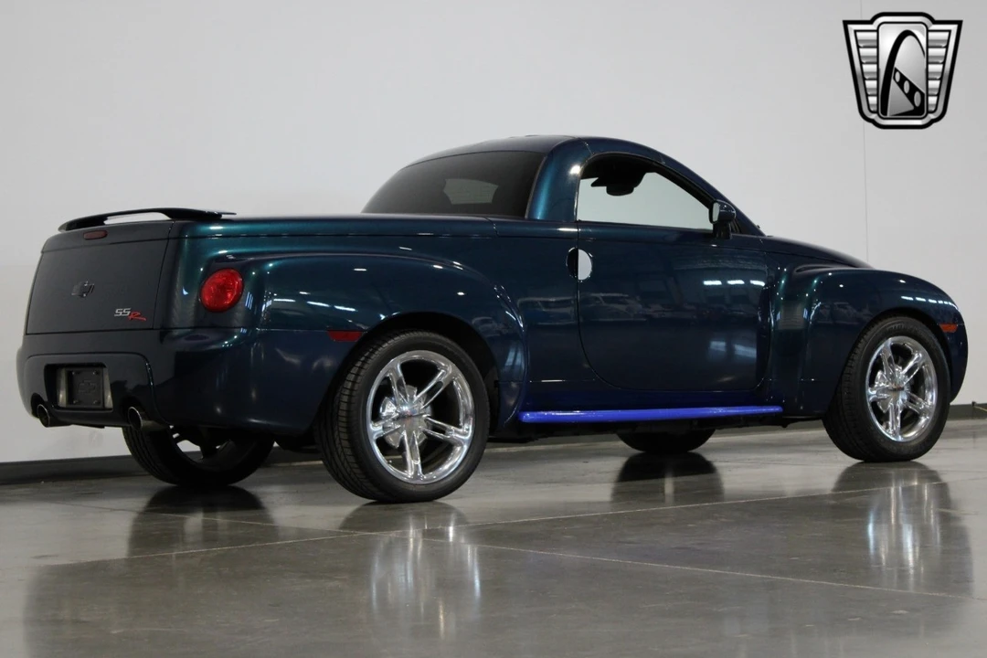 2005 Chevrolet SSR - Image 19 of 21