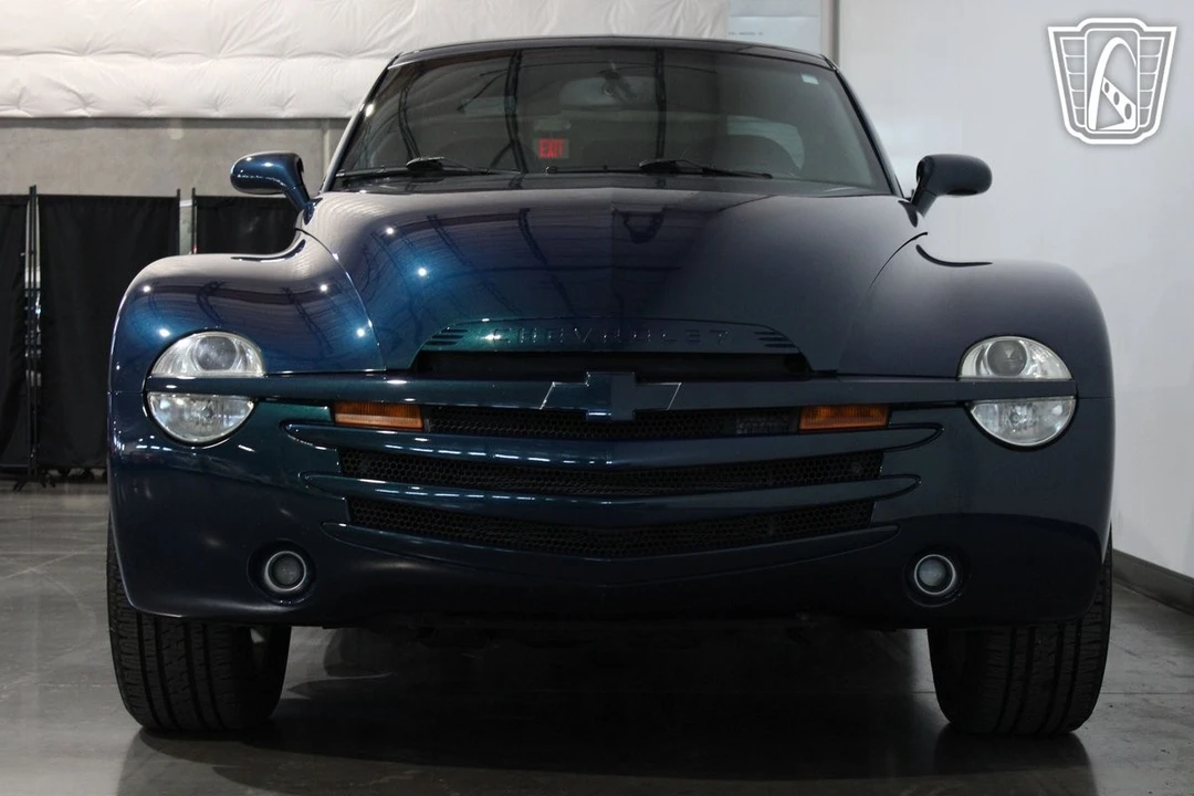 2005 Chevrolet SSR - Image 15 of 31