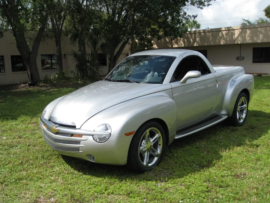 2005 Chevrolet SSR - Image 5 of 5