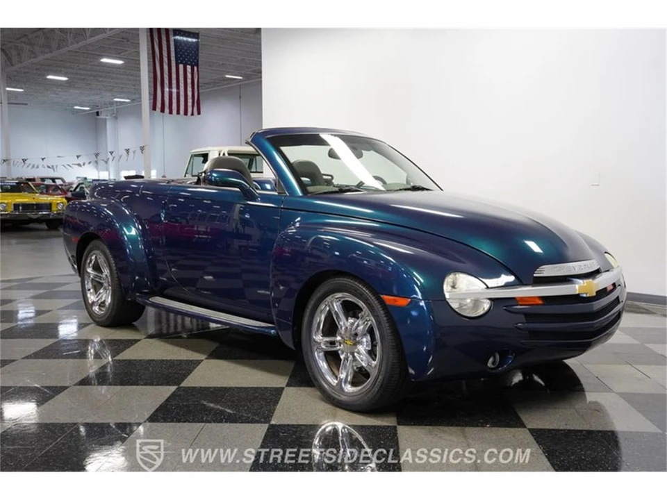 2005 Chevrolet SSR - Image 15 of 31