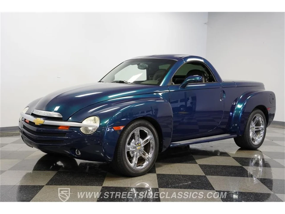 2005 Chevrolet SSR - Image 4 of 31