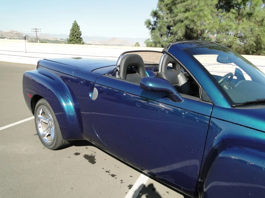 2005 Chevrolet SSR - Image 4 of 5