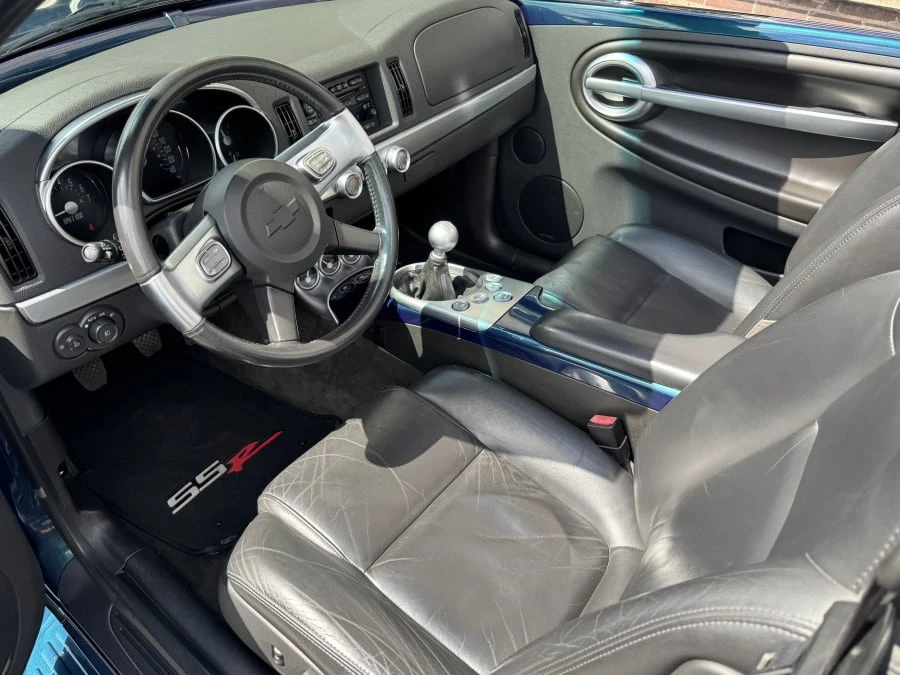 2005 Chevrolet SSR - Image 11 of 15