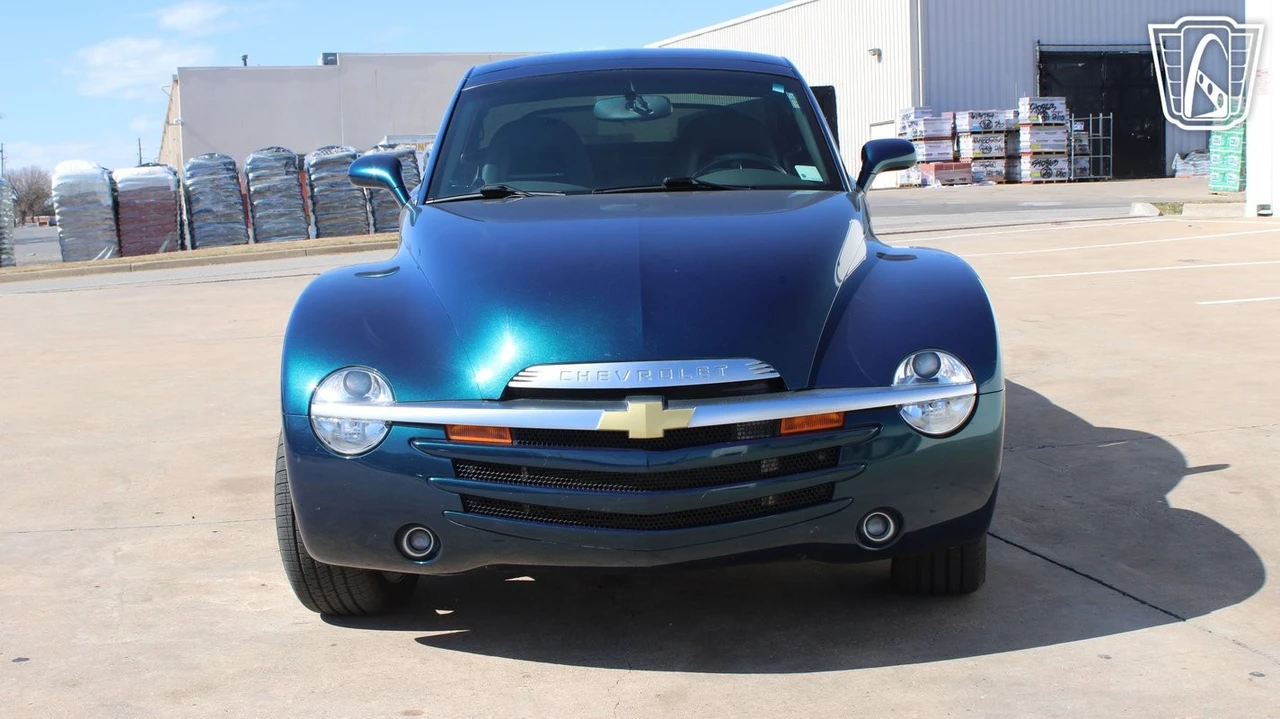 2005 Chevrolet SSR - Image 5 of 21