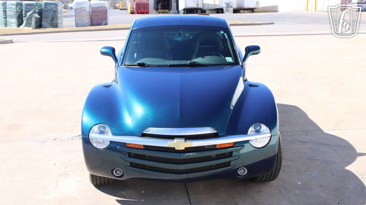 2005 Chevrolet SSR - Image 5 of 21