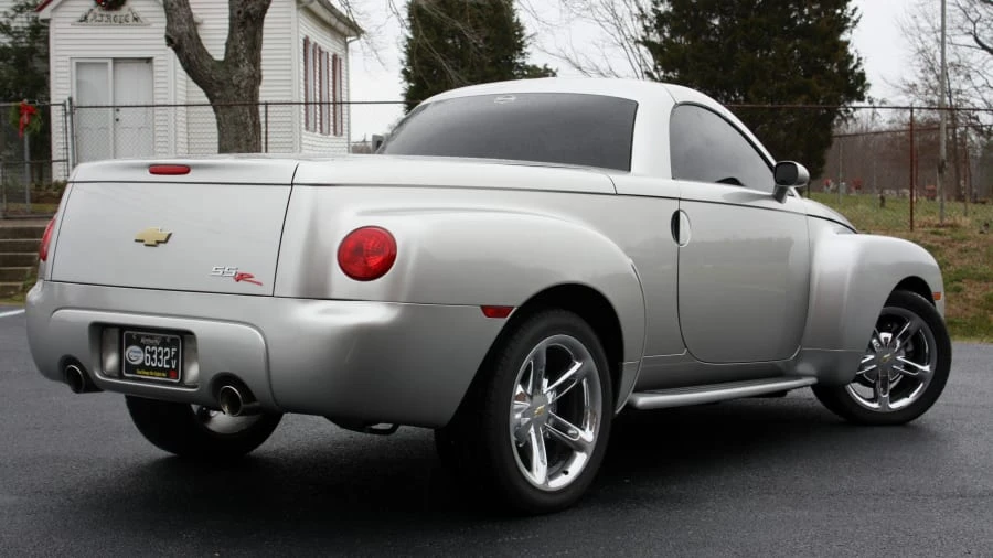 2005 Chevrolet SSR - Image 3 of 12