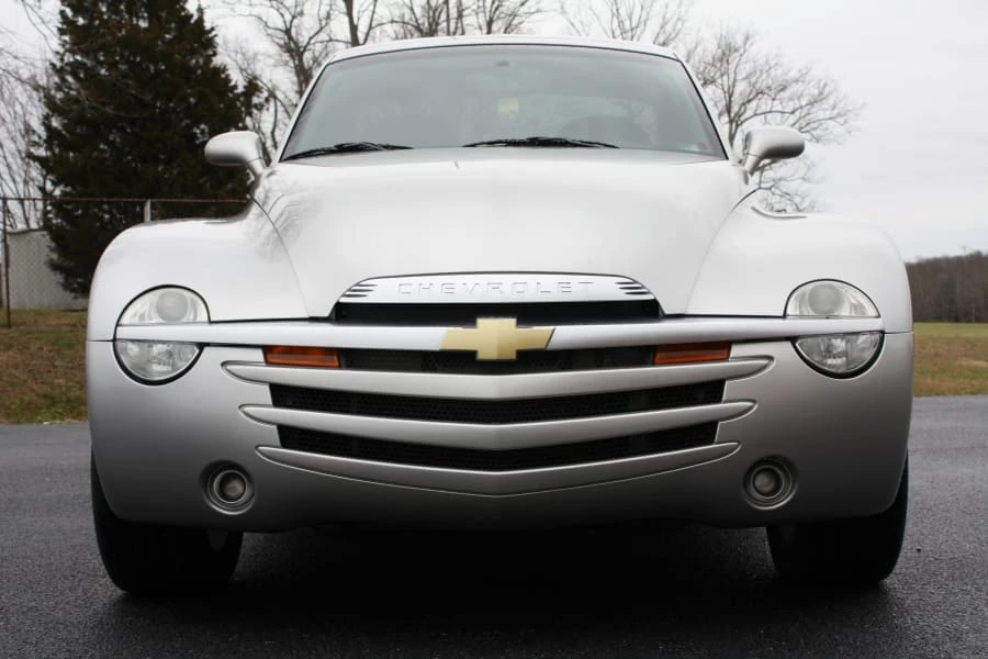 2005 Chevrolet SSR - Image 10 of 12