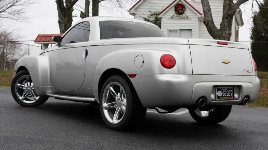 2005 Chevrolet SSR - Image 11 of 12