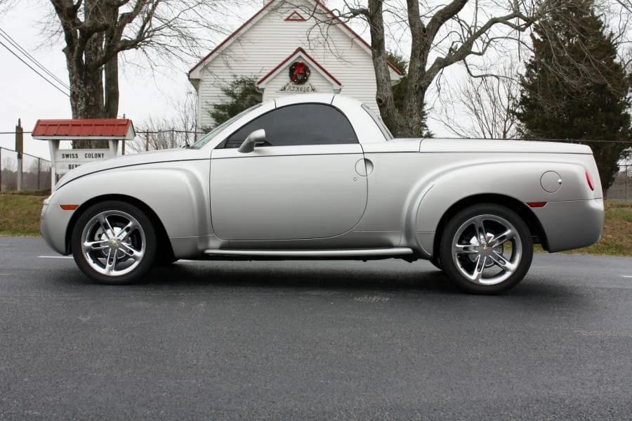 2005 Chevrolet SSR - Image 12 of 12