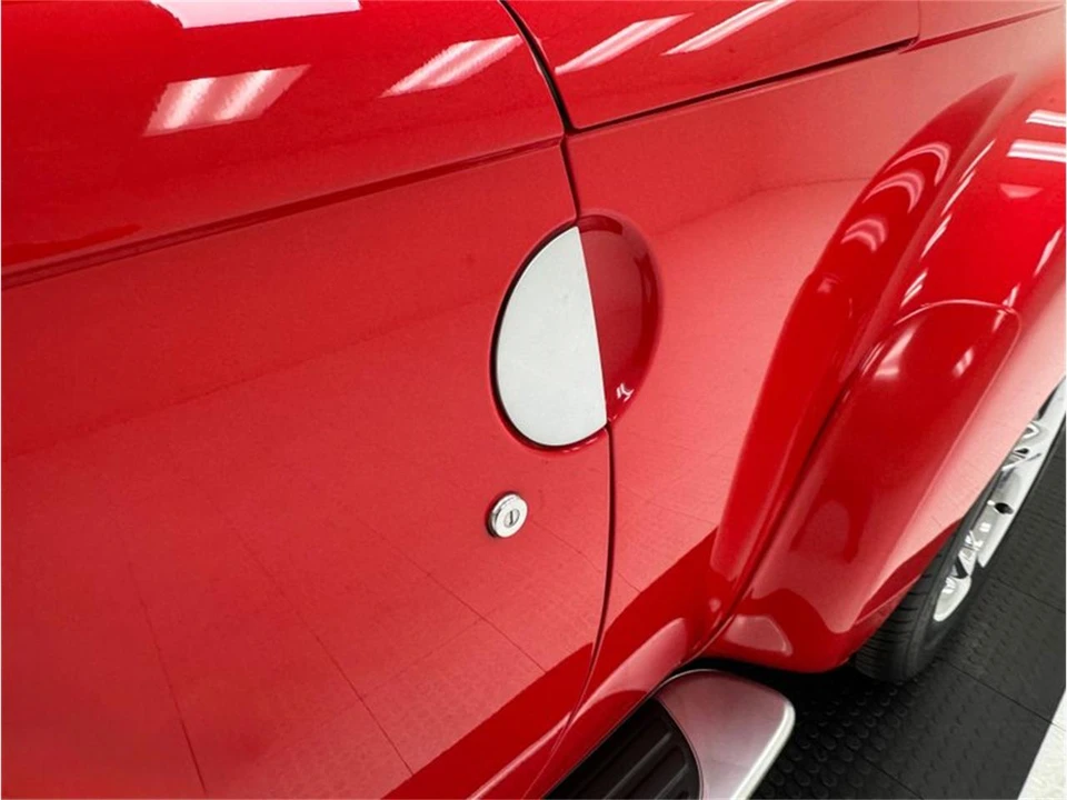 2005 Chevrolet SSR - Image 21 of 31