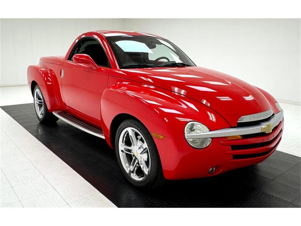 2005 Chevrolet SSR - Image 13 of 31