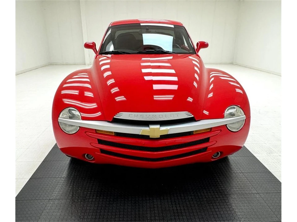 2005 Chevrolet SSR - Image 14 of 31