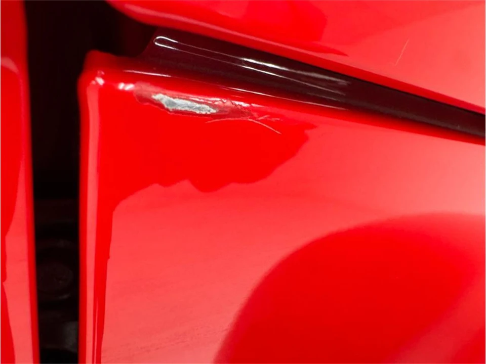 2005 Chevrolet SSR - Image 30 of 31
