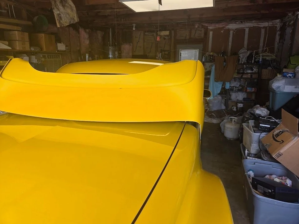 2005 Chevrolet SSR - Image 12 of 12