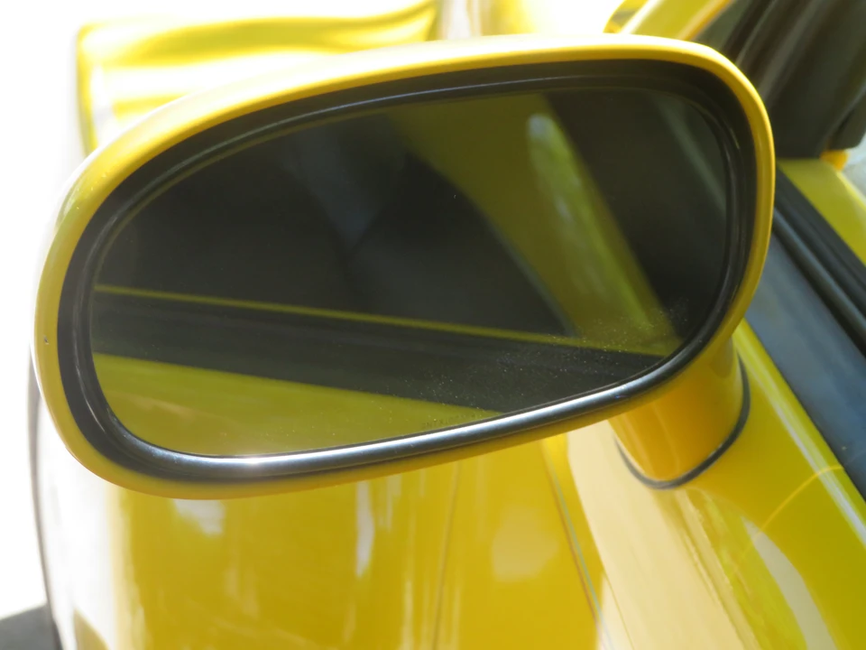 2005 Chevrolet SSR - Image 22 of 31